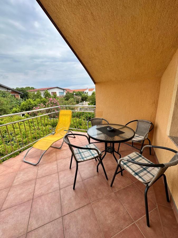Apartments Novoselic Vir Esterno foto